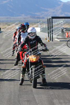 media/Dec-01-2025-Moto Forza (Mon) [[2daa91e15f]]/4-Around the Pits/